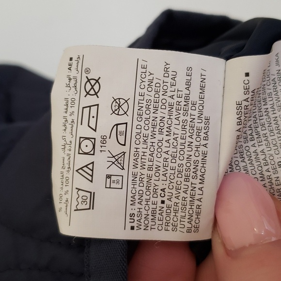 Old Navy Women's Navy Blue Quilted Zip-Up Vest - Size XXL - Picture 7 of 8